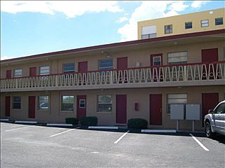 1st image of 515 Hayes Ave APT 18