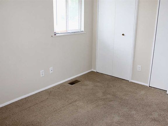 5th image of 3612 Beaumont Ct