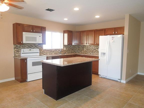 4th image of 5318 W Vogel Ave