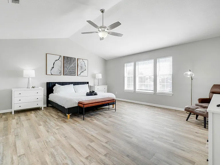 2062 Arena Dr — Photo 21