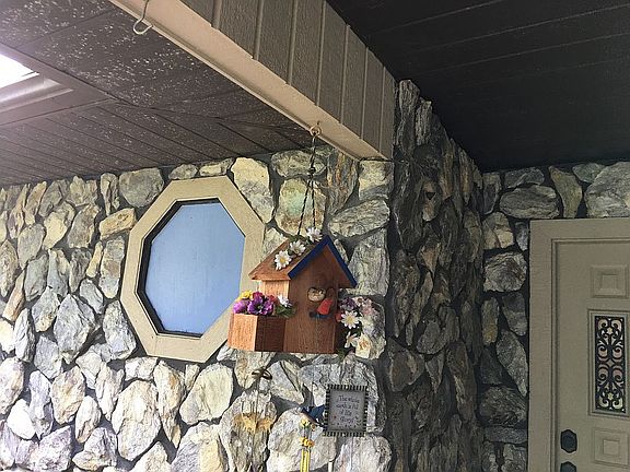 4th image of 6537 Foxmoor Dr