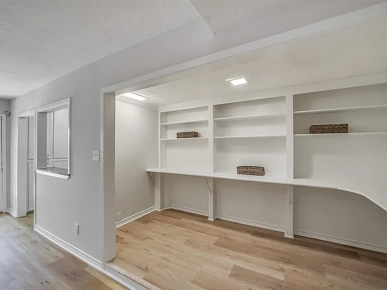 6215 Queensloch Dr — Photo 7