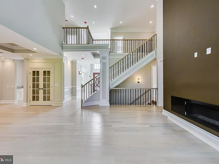 3104 Sleepy Hollow Rd — Photo 7