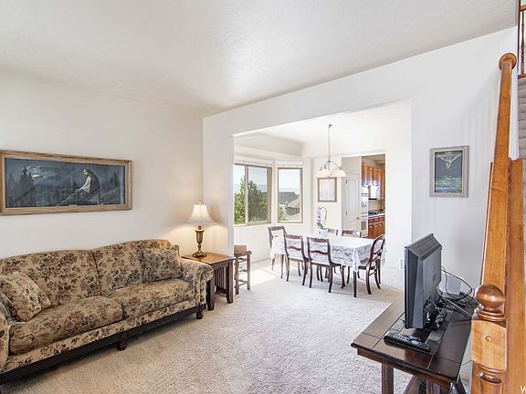 5th image of 5663 N Poppy Cir
