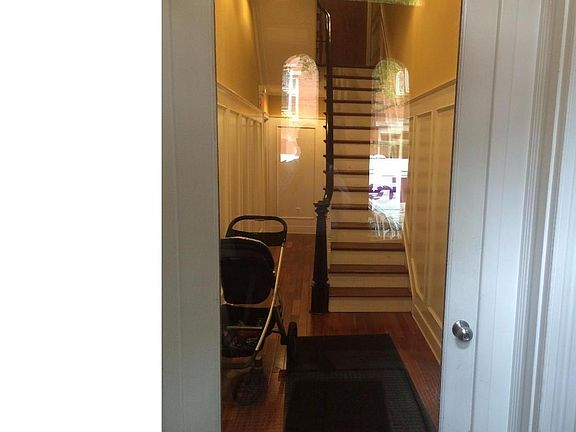 3rd image of 2031 Pine St #302