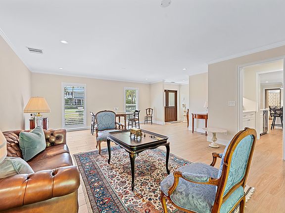 5th image of 11785 Lake Shore Place