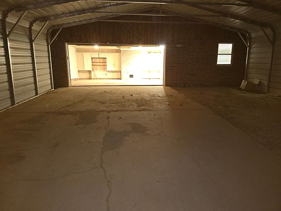 3rd image of 2506 N Crown Cir