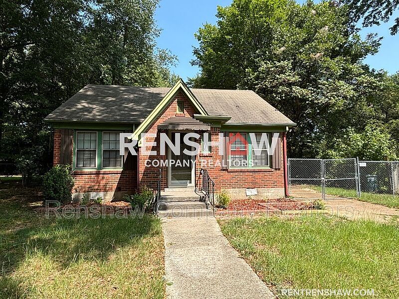 1st image of 3742 Fairoaks Ave