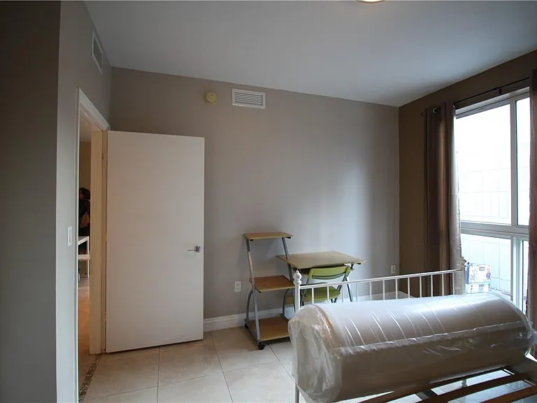 7275 SW 90th Way #211 — Photo 17