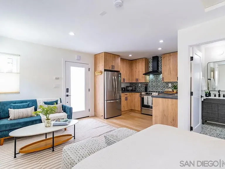 725 Pennsylvania Ave #731 — Photo 3
