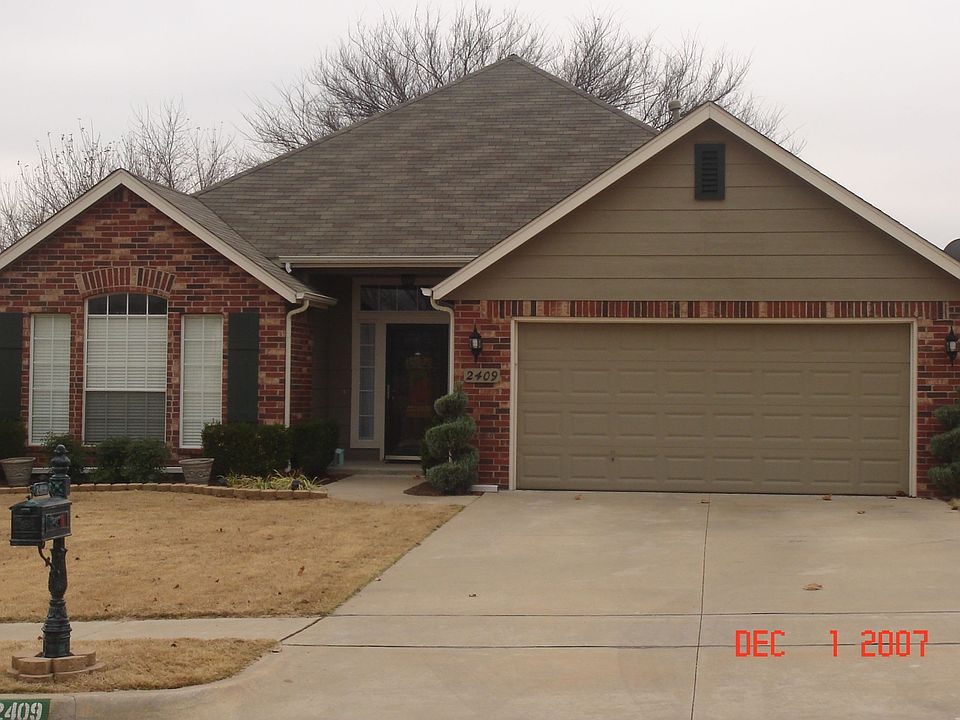 Landscaped in front and back, more photos to come