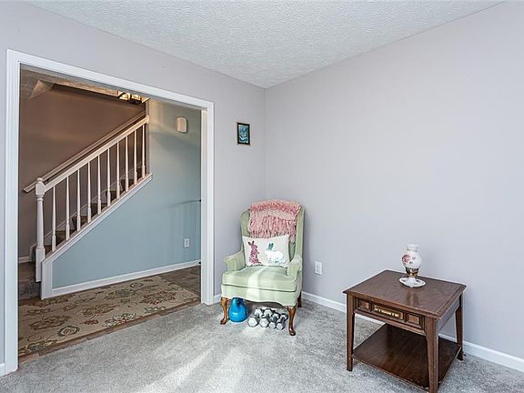 5th image of 6266 Dogwood Ln