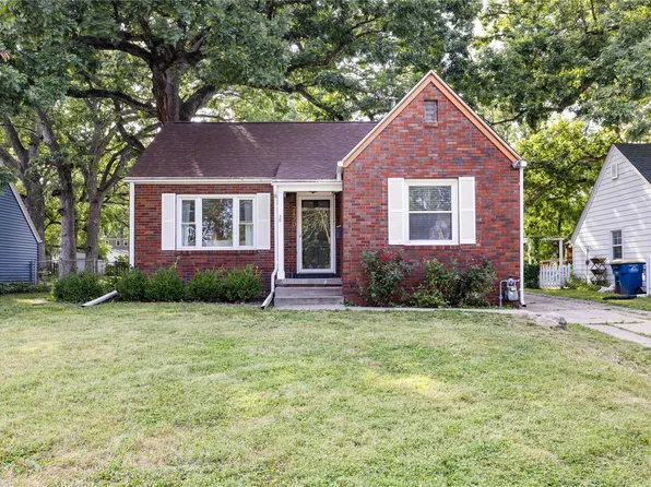 2420 33rd St, Des Moines, IA 50310