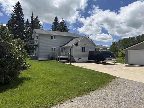 4th image of 1650 Glengary Rd