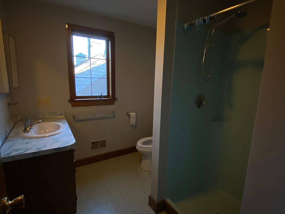 1st image of 87 School St