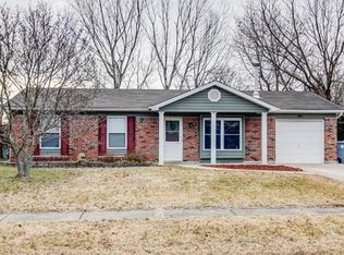 804 Eastbrook Ln, O'Fallon, MO 63366