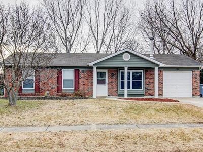 804 Eastbrook Ln, O'Fallon, MO, 63366