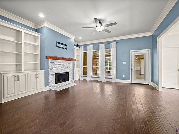 3rd image of 17606 Hearthwood Dr