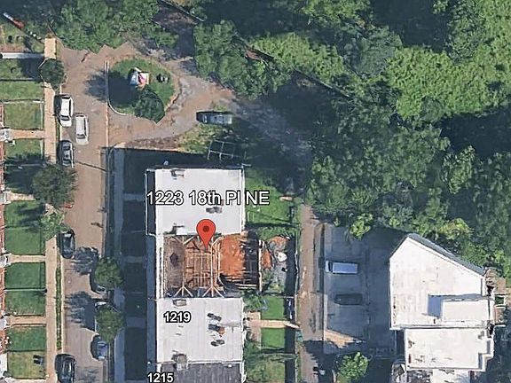 2nd image of 1223 18th Pl NE