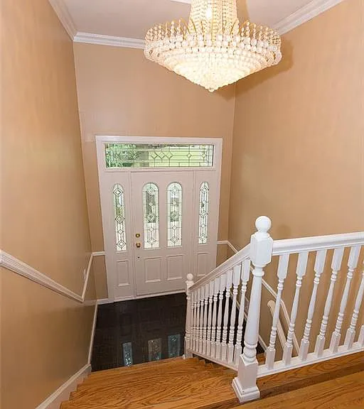 49 Soulice Pl — Photo 3
