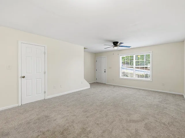 105 Westchester Dr #A8 — Photo 5