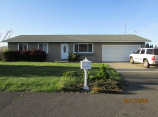 400 Orchard Ln, Tieton, WA 98947