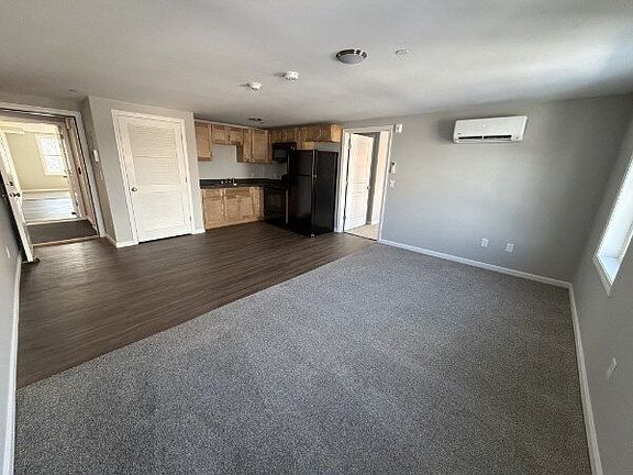 4th image of 505 Market St #31