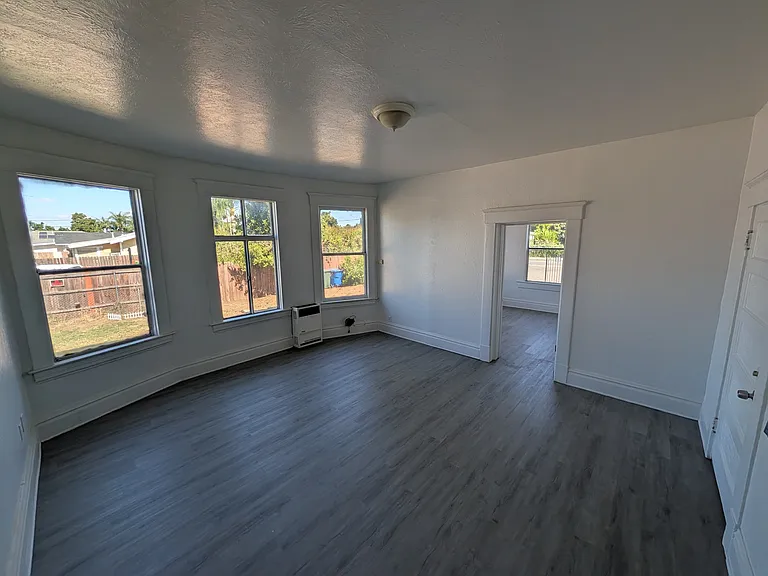780 E 9th St #780 — Photo 5
