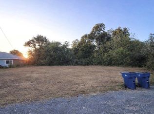 119 Thelma Ln, Texas City, TX 77591