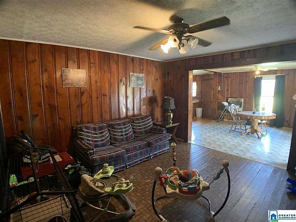 5th image of 105 Haines St