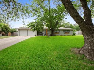 615 Catalina Dr, Woodway, TX 76712