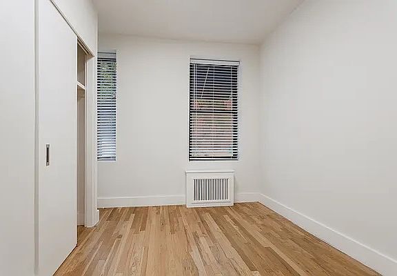 3rd image of 351 W 48th St APT 3B