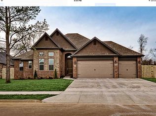 4102 SE 10th St, Bentonville, AR 72712