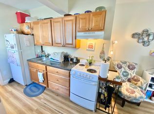 143 North Winooski Ave, Burlington, VT 05401