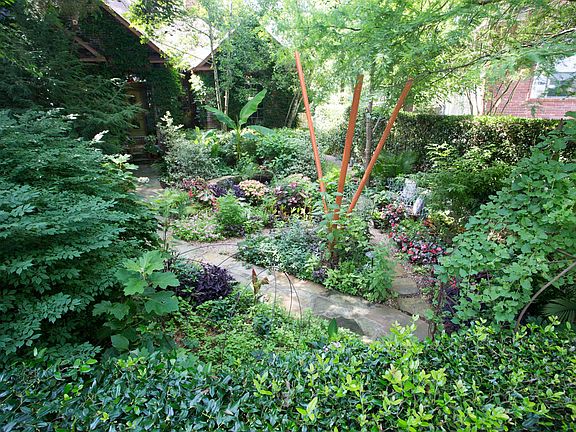 4th image of 7 Woodbrook Ct