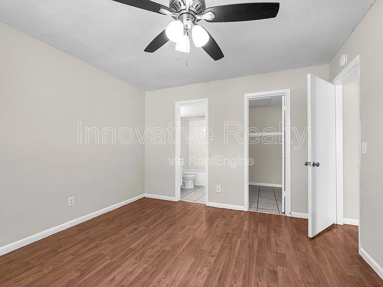 5111 Curry Ford Rd #4 — Photo 9