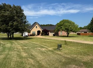 288 Sandstone Cir, Caledonia, MS 39740