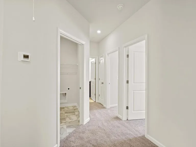 222 Emmett Dr — Photo 17