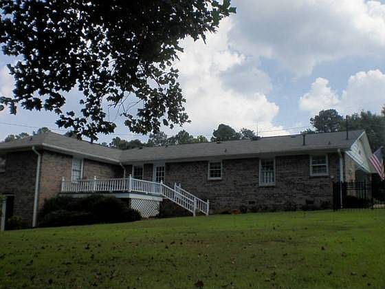 1st image of 62 Robin Hood Dr