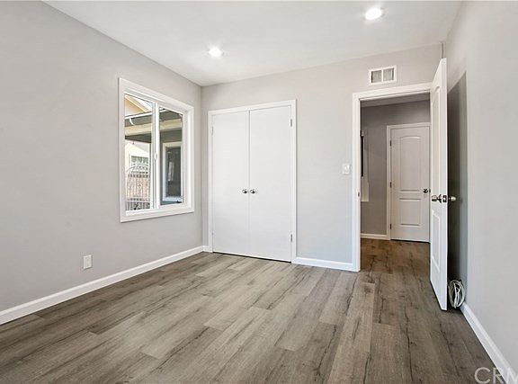 4th image of 13808 S Catalina Ave