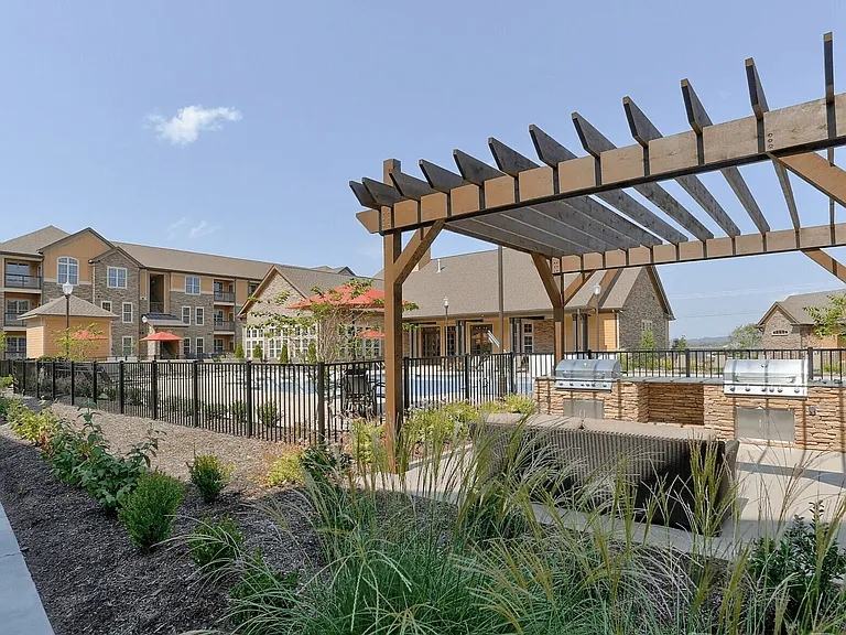 Gallatin Commons — Photo 25