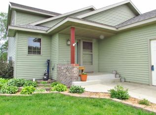 5674 Loganberry Cir, Rice, MN 56367