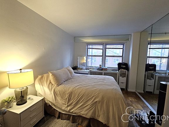 4th image of 245 E 35th St APT 6C