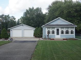 2415 Glendale Blvd, Kalamazoo, MI 49004