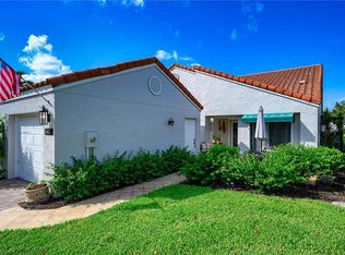 847 Reef Point Cir #37, Naples, FL 34108