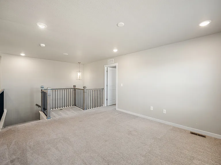 7991 Goldenray Pl — Photo 29