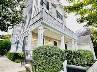 450 Market St E, Gaithersburg, MD 20878