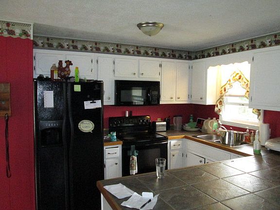 5th image of 383 Kenbrook Dr