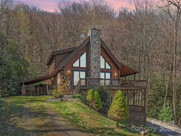90 Junco Trl, Waynesville, NC 28785