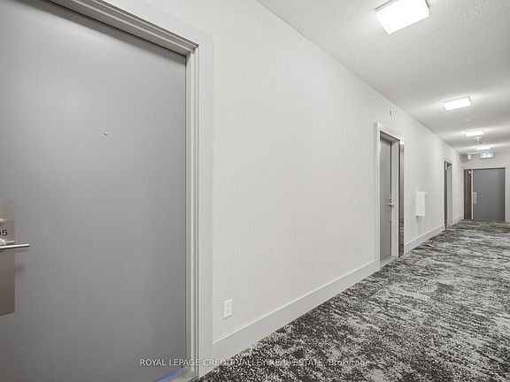 4th image of 32 Forest Manor Rd #1905